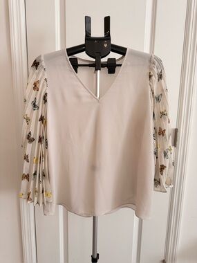 Cato Butterfly Print Pleated Bell Sleeve Blouse - Size M